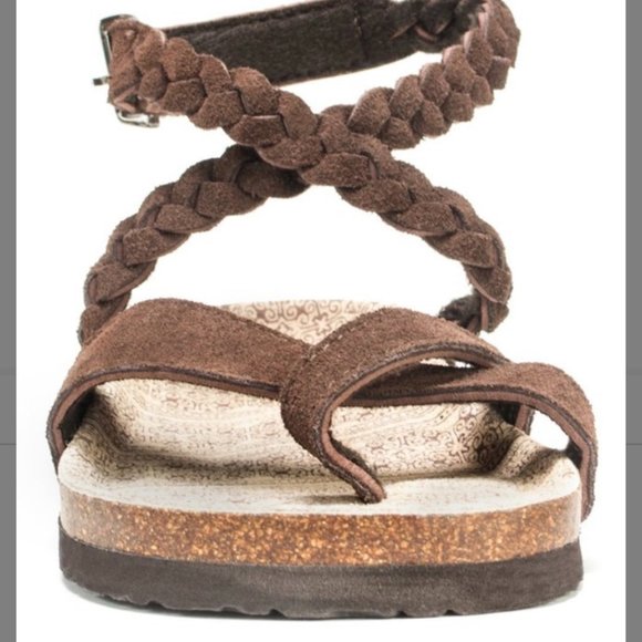 muk luks gladiator sandals